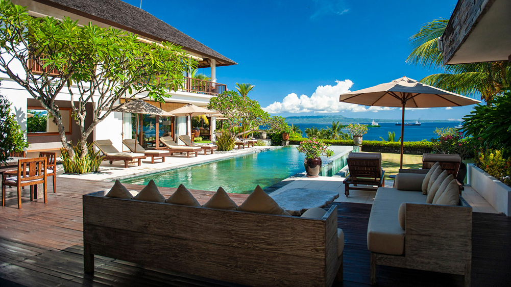 Villa Asada - Relaxing pool area with amazing ocean views